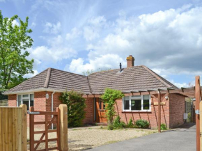 Lawn Lodge